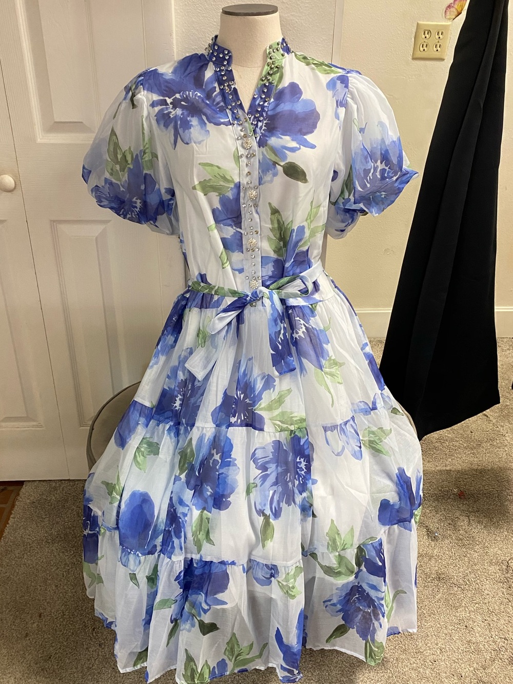 Cache Fashion Store Blue & White Floral Puff-Sleeve Tiered Maxi Dress